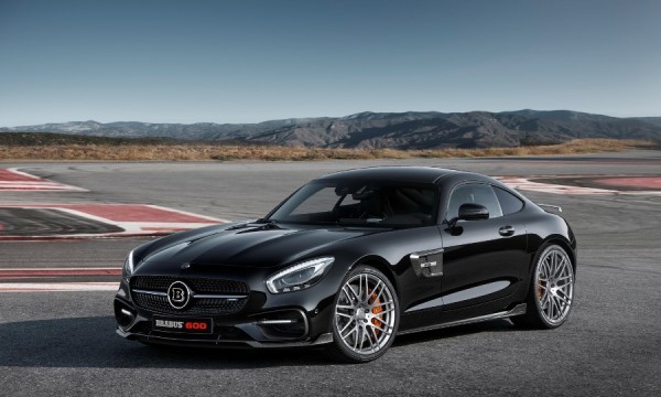 El racing-look de Mercedes más veloz y potente.