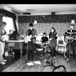 Drifting Back. The Carousels.