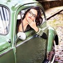 El encanto brasileño de Adriana Lima para Vogue Eyewear.