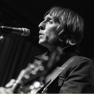 Follow The Sun. Nev Cottee.