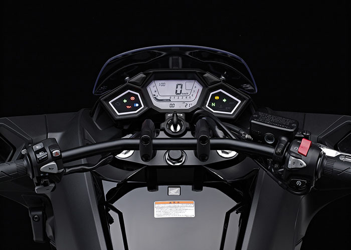 imagen 9 de Honda NM4-Vultus. La moto soñada de los mangas.