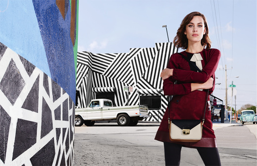 imagen 1 de Alexa Chung en Miami con Longchamp.