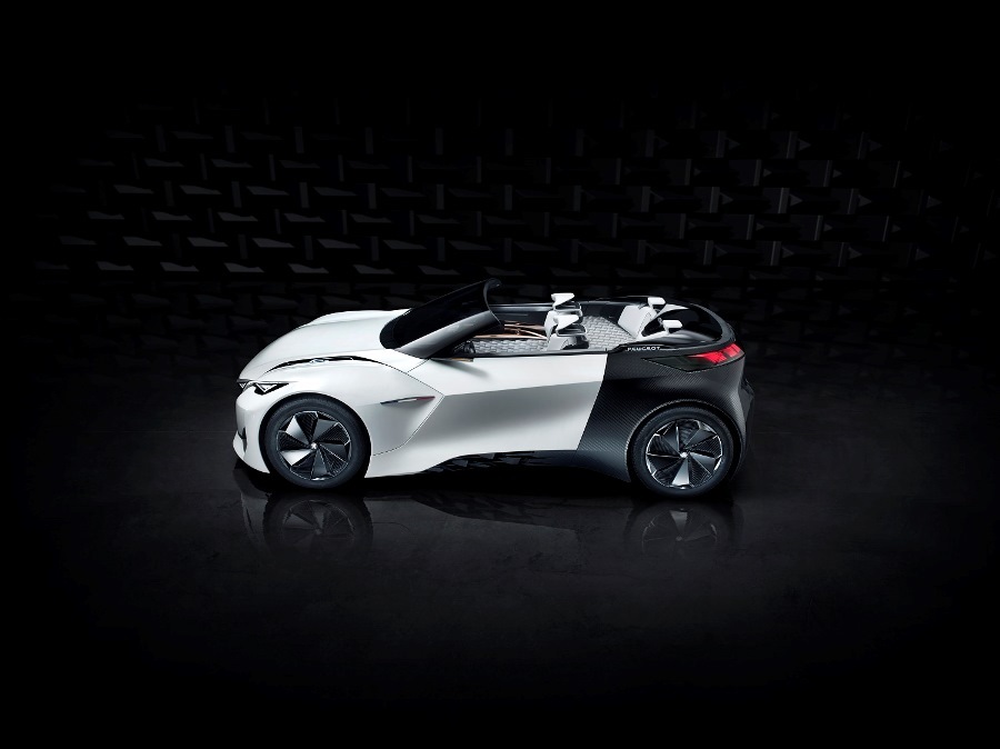 imagen 2 de Peugeot reinventa la conducción ‘de oídas’.