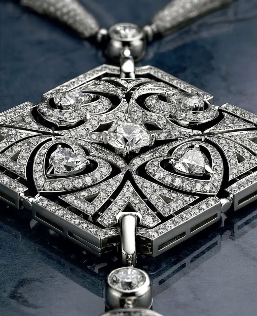 imagen 7 de Un paseo por el lujoso y único Giardini Italiani de Bulgari.