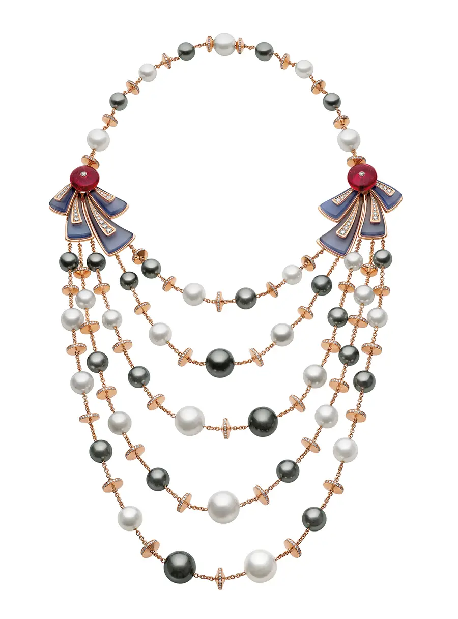 imagen 34 de Un paseo por el lujoso y único Giardini Italiani de Bulgari.