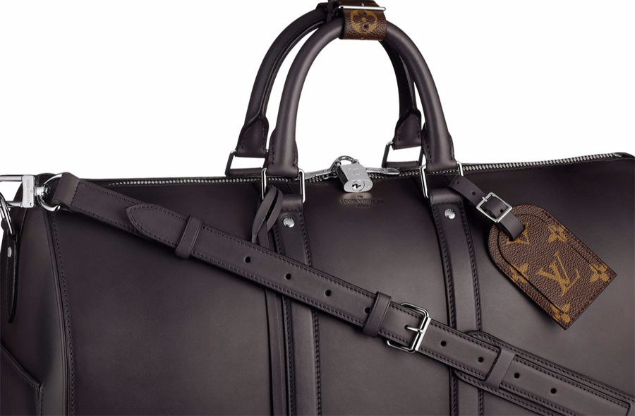 imagen 3 de Xavier Dolan, más elegante que nunca en la nueva campaña de Louis Vuitton.