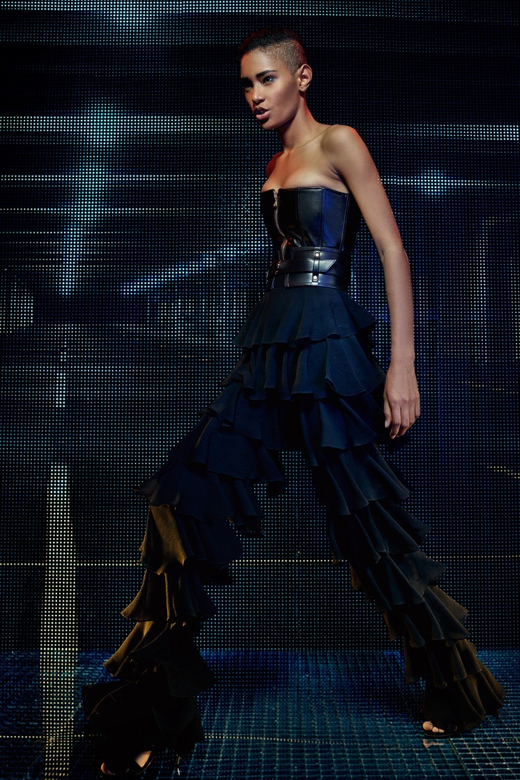 imagen 6 de Balmain se pone flamenco.