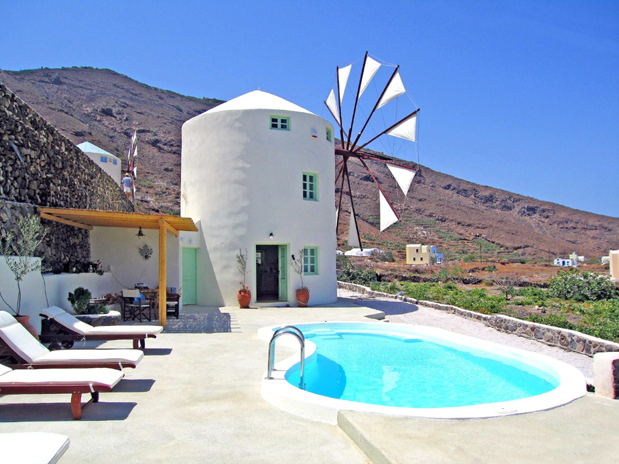 imagen 13 de Dormir en un molino tradicional en Santorini.