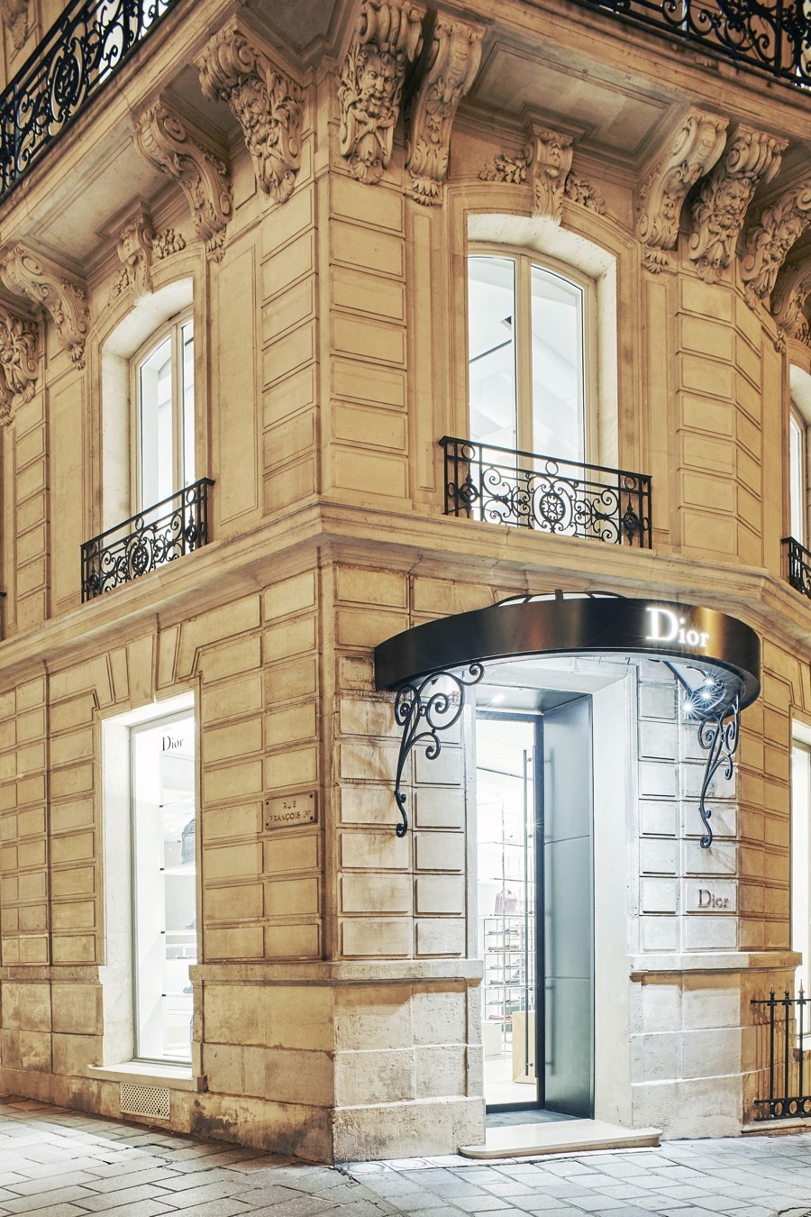 imagen 1 de Espectacular boutique de Dior Homme en París.