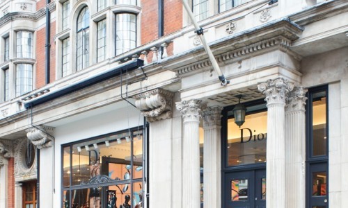 Recorremos la nueva Pop Up Store de Dior en Londres.
