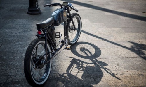 Oto Cycles lanza la primera ebike inspirada en las populares Cafe Racer‏.
