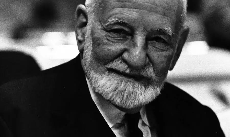 El Pacto de la Sociedad de las Naciones había previsto patrocinar sólo la protección de ciertas categorías de hombres: las minorías y las poblaciones de los territorios nacionales controlados por los demás países.