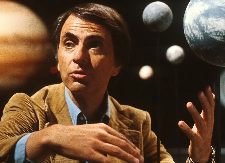 El universo no fue hecho a medida del hombre; tampoco le es hostil, es indiferente.