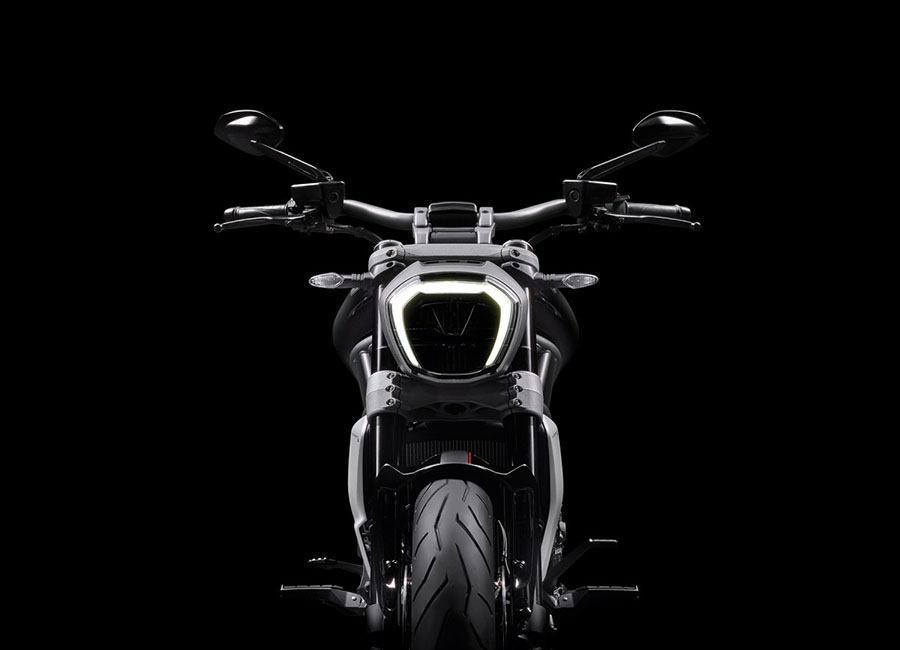 imagen 4 de Ducati XDiavel S. La moto para competir con el viento.