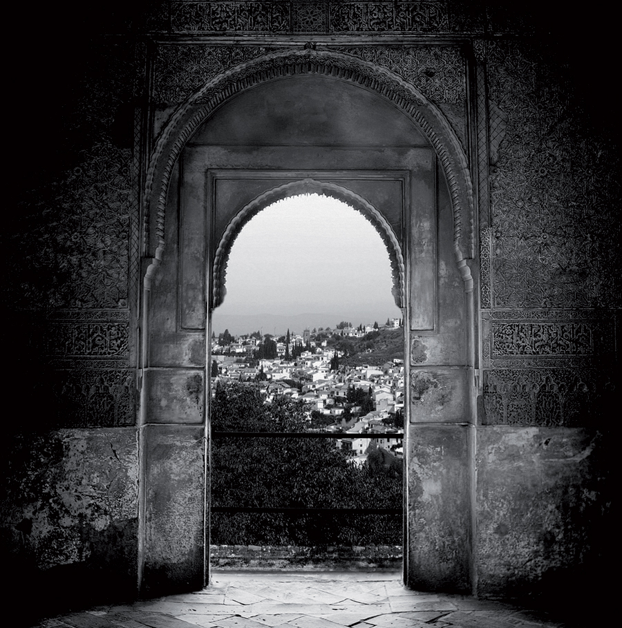 imagen 2 de Lágrimas de La Alhambra, la fragancia del lujo nazarí.
