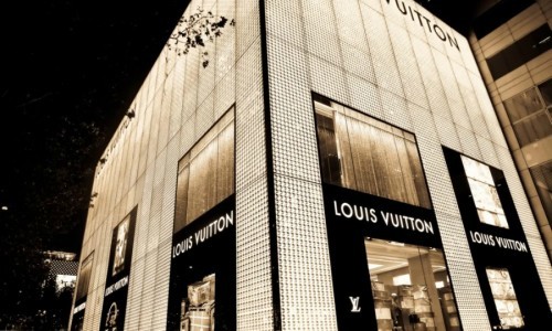 Louis Vuitton se repliega en China.