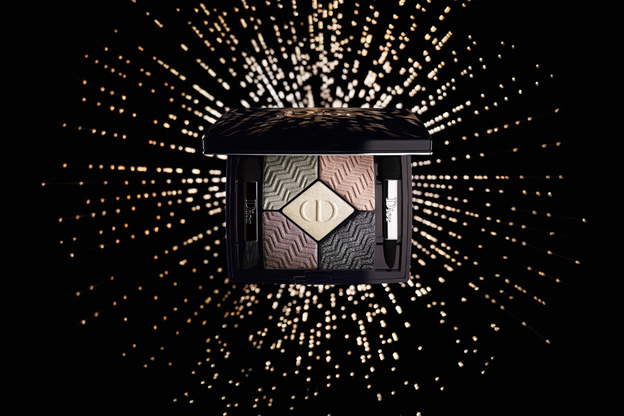 imagen 5 de Magnetismo dorado en el maquillaje navideño de Dior.