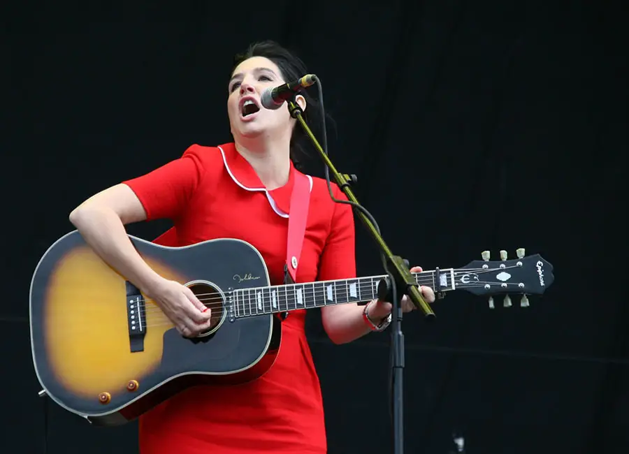 Ahora soy más una madre que una estrella del pop.