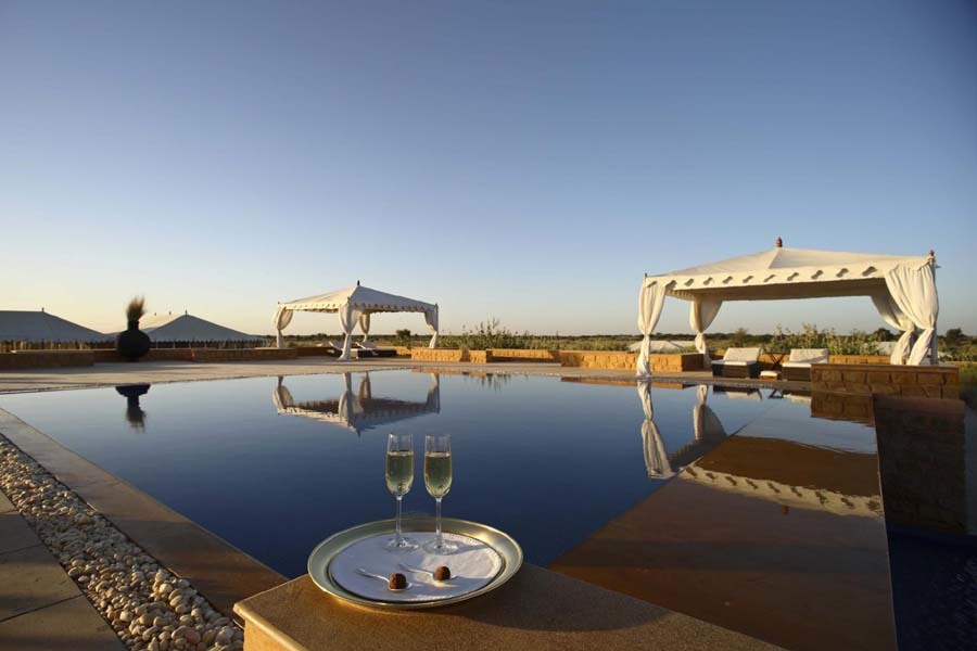 imagen 1 de The Serai, un oasis en el desierto de Rajastán.