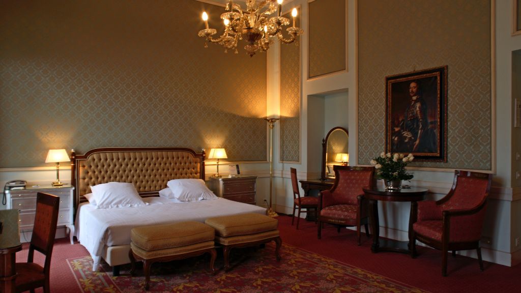 imagen 10 de Hotel Splendide Royal, el retiro suizo del Aga Khan, Mitterand o Tina Turner.
