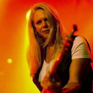 It´s Almost Christmas. Karen Basset.