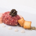 Sturios, el primer restaurante especializado en caviar y champagne de Madrid.