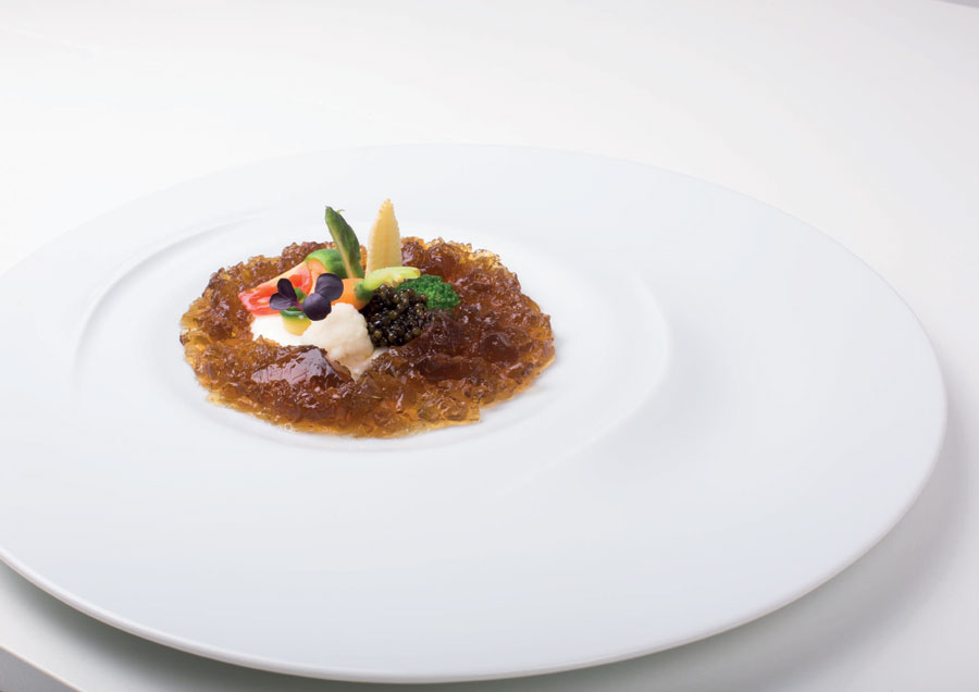 imagen 16 de Sturios, el primer restaurante especializado en caviar y champagne de Madrid.
