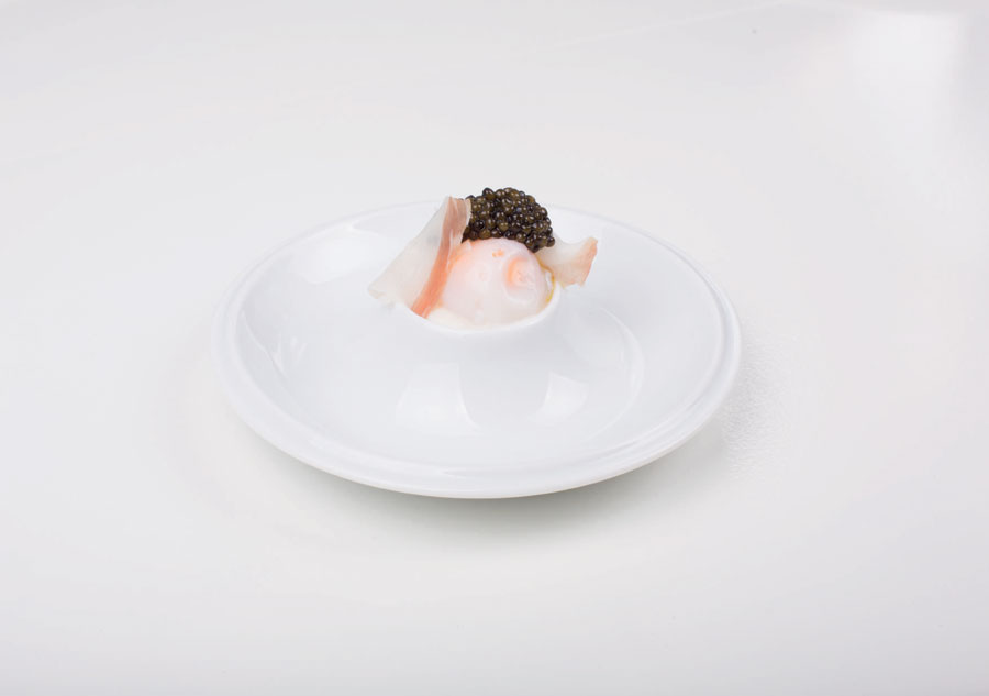 imagen 15 de Sturios, el primer restaurante especializado en caviar y champagne de Madrid.