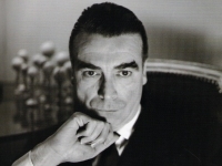 Cristóbal Balenciaga, diseñador de moda.