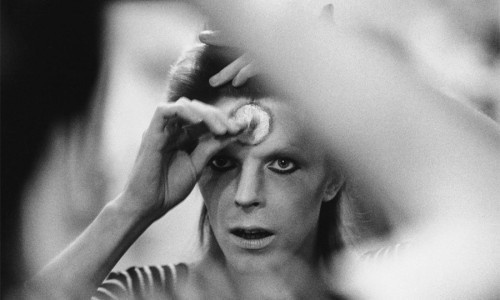 David Bowie y Courrèges: un adiós a la historia.