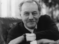 Eduardo Mendoza, escritor.