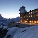 Hotel y observatorio astronómico en la cima de los Alpes.