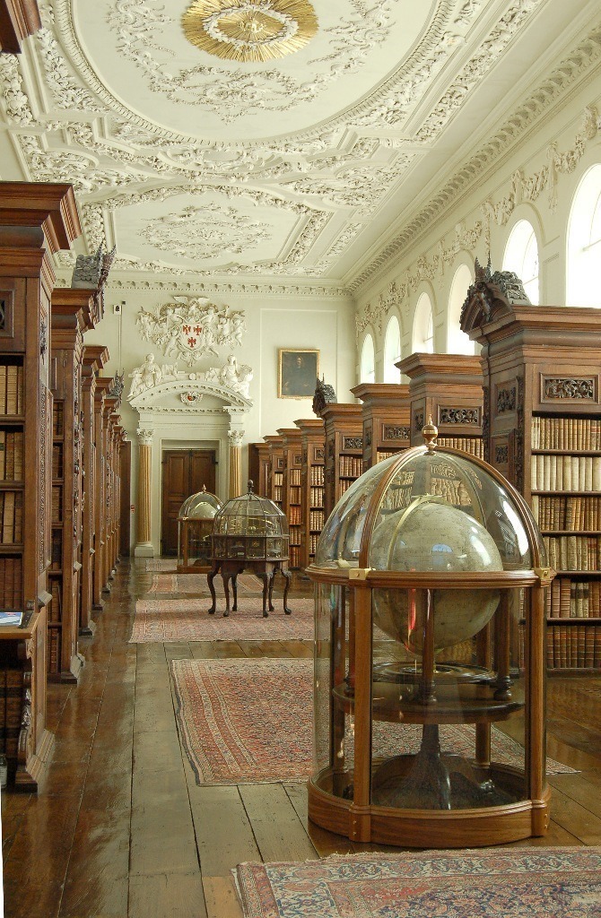 Queen's Library, Oxford University.