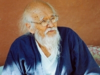 Masanobu Fukuoka, agricultor y doctor en microbiología.