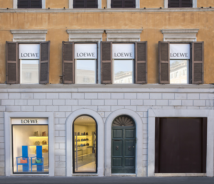 imagen 3 de Loewe abre boutique en Roma.
