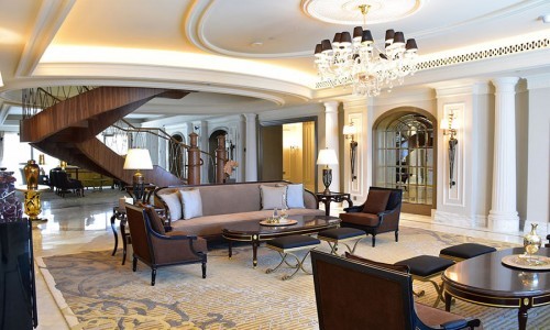 Una suite de 18.000 €/noche en el St. Regis de Dubái.