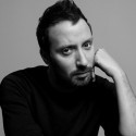Anthony Vaccarello es el nuevo director creativo de Saint Laurent.