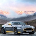 Aston Martin se pone vanguardista y deportivo con el V12 Vantage S 2017.