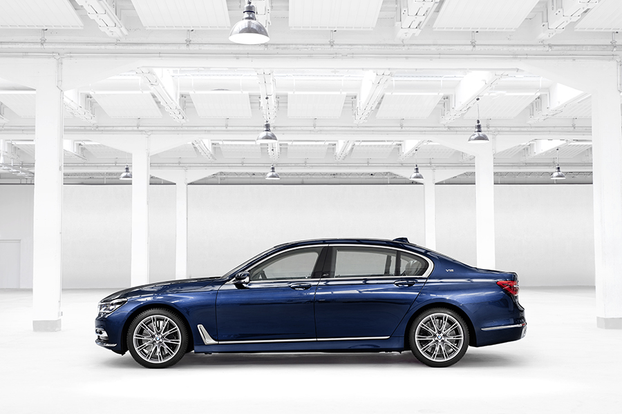 imagen 2 de BMW Individual 7 Series The Next 100 Years.