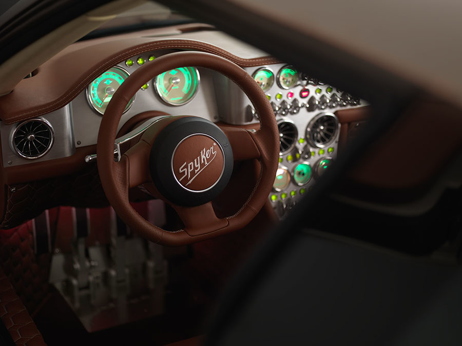 imagen 7 de Spyker C8 Preliator, para los tenaces no existe carretera intransitable.