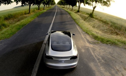 Tesla Model 3, lujo accesible en 2017.