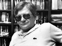 Tom Clancy, el maestro de la novela militar.