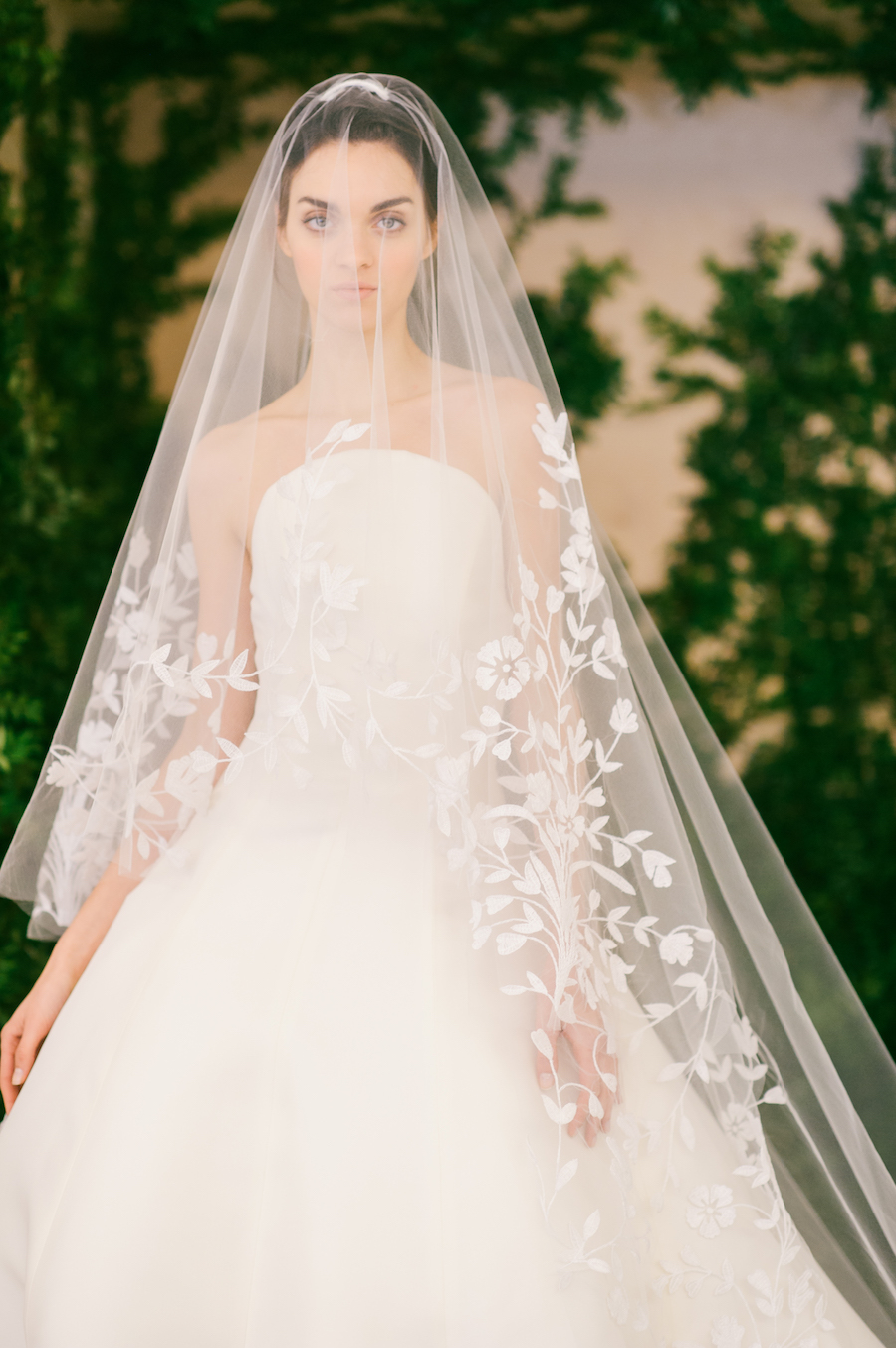imagen 18 de La novia sofisticada, exquisita y deliciosa de Carolina Herrera.
