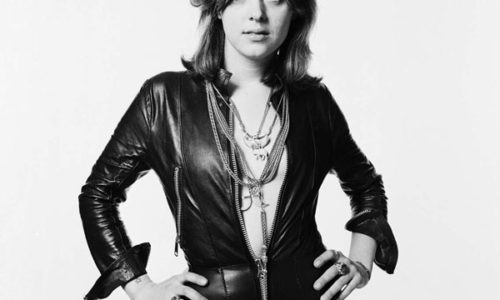 Hoy cumple años la cantante rockera Suzi Quatro.