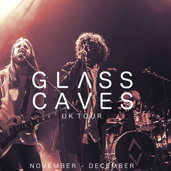 imagen 4 de Impulsados por sus canciones, Glass Caves saltan de las calles a los escenarios y los festivales.