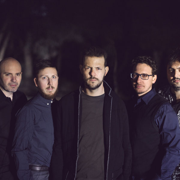 imagen 4 de La banda valenciana Metropol relanza su último disco en una edición especial que incluye cinco nuevos temas.