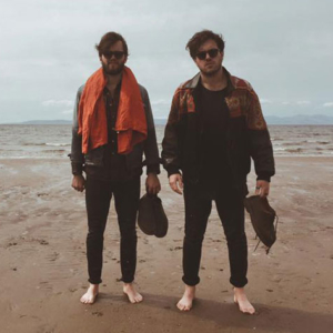 El colorido synthpop de los escoceses Prides aterriza en Madrid.