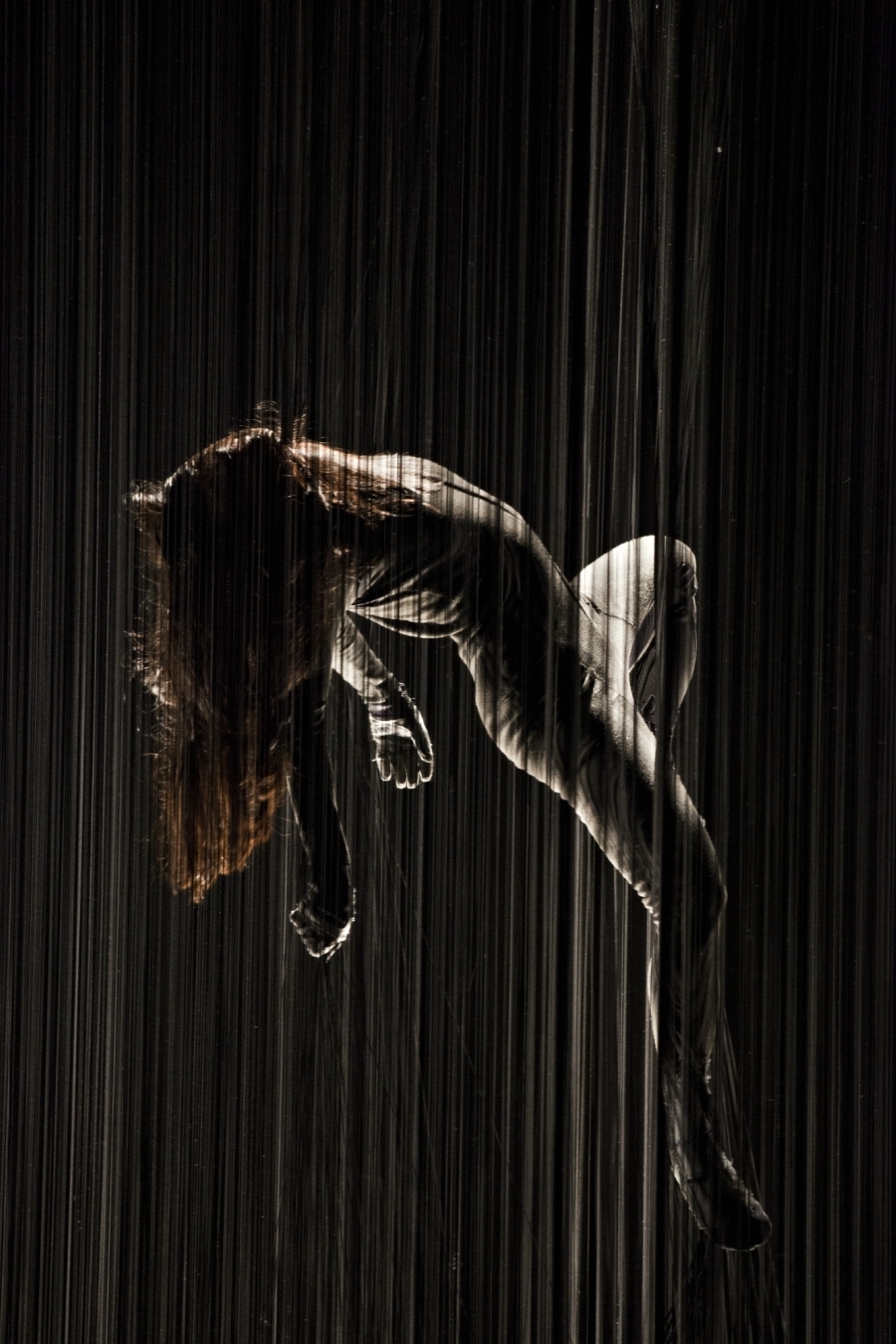 imagen 6 de Plexus: el impacto de la danza en el cuerpo femenino.