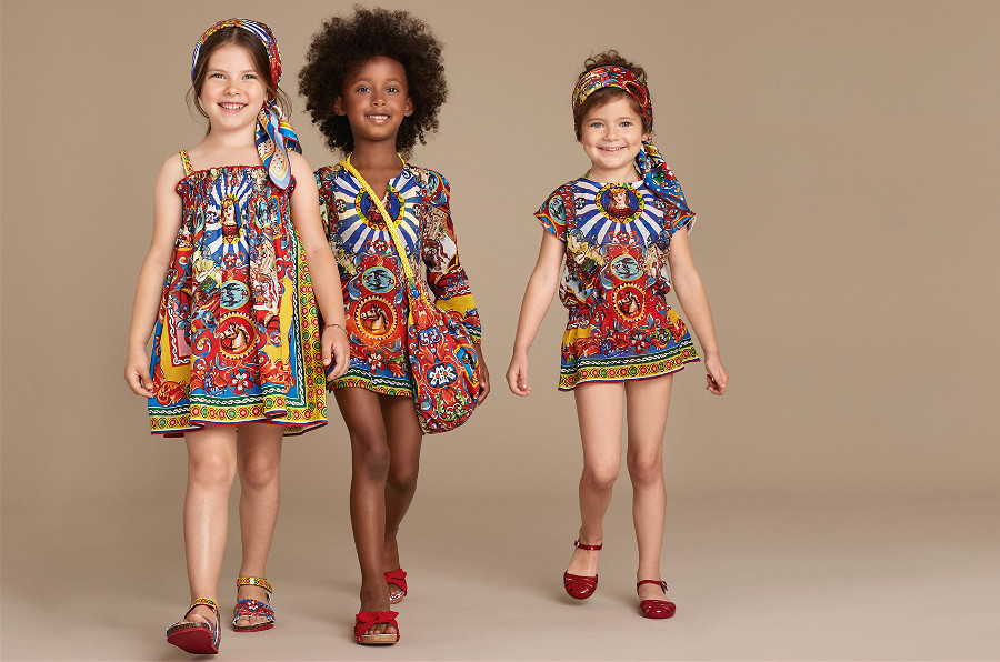 imagen 6 de Ropa llena de color y sol  para los niños Dolce &Gabbana.