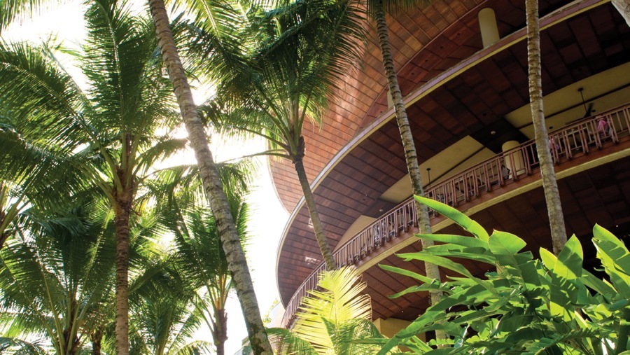 imagen 4 de Uno de los hoteles más espectaculares del mundo está en una granja balinesa.